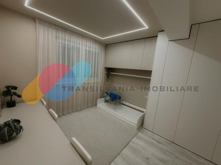 Apartament 4 camere | 117 mp utili + terasa 75 mp | Ultimul etaj | 2 parcari - 9