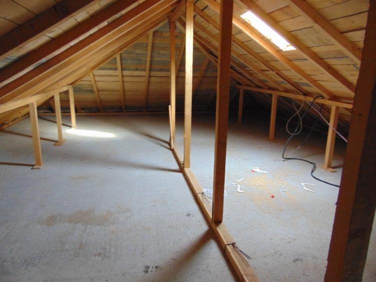 FARA COMISIOANE casa cu 4 camere 2 bai PARTER cu placa pod terasa merita vazuta - 25