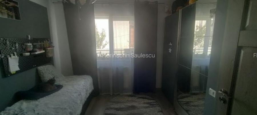 De vânzare apartament 3 camere