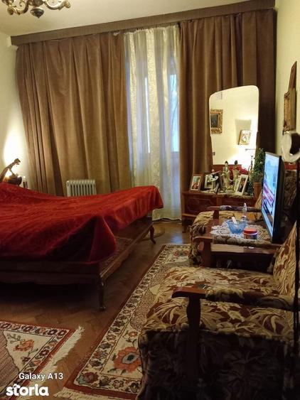 de vanzare -Apartament 3 camere - 2