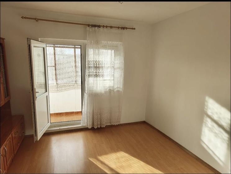 Apartament cu doua camere de vanzare - 1