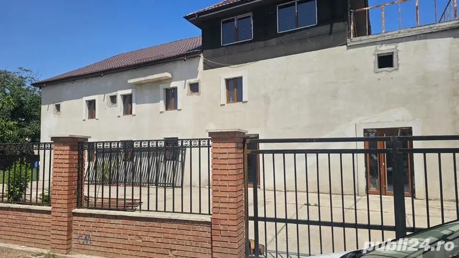 Cladire spatiu comercial - 1