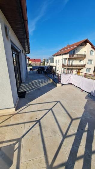 Penthouse, 2 cam 120 mp terasa 60+60 terasa Europa/Zorilor - 10
