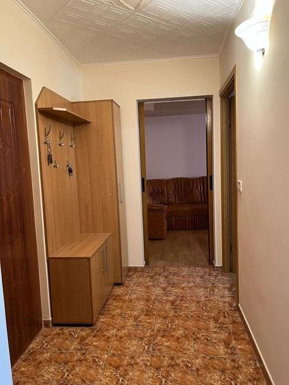 Inchiriez apartament cu 2 camere - 1