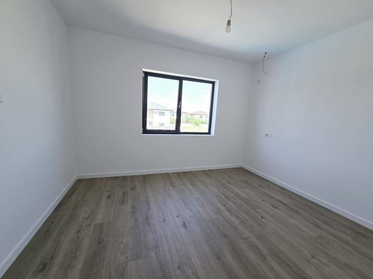 Vila individuala cu piscina si fireplace - 4 camere - 3 bai - dressing - 6