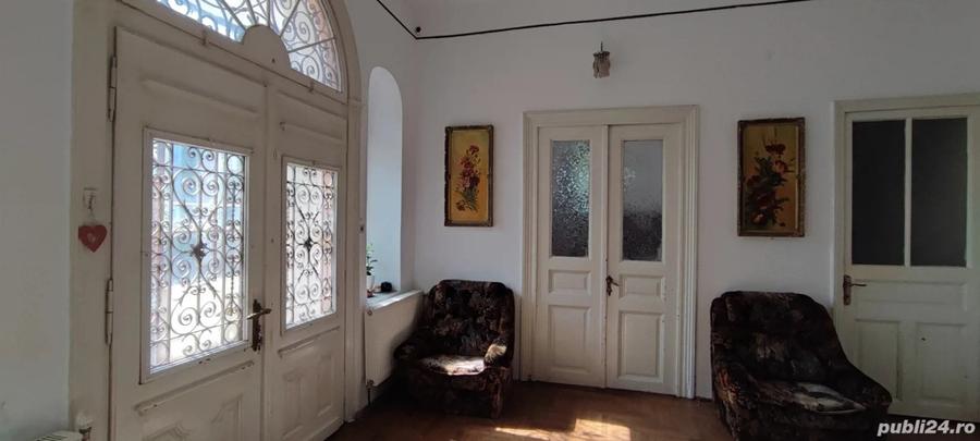 Casa Istorica de Vanzare - 2