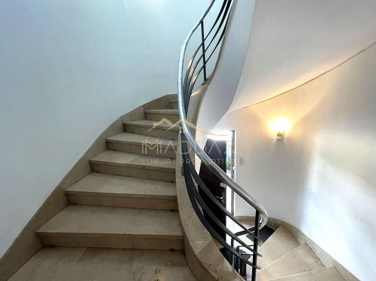 4 rooms ***203 SQM useful*** / 38 SQM terrace + garage / Primaverii - 38