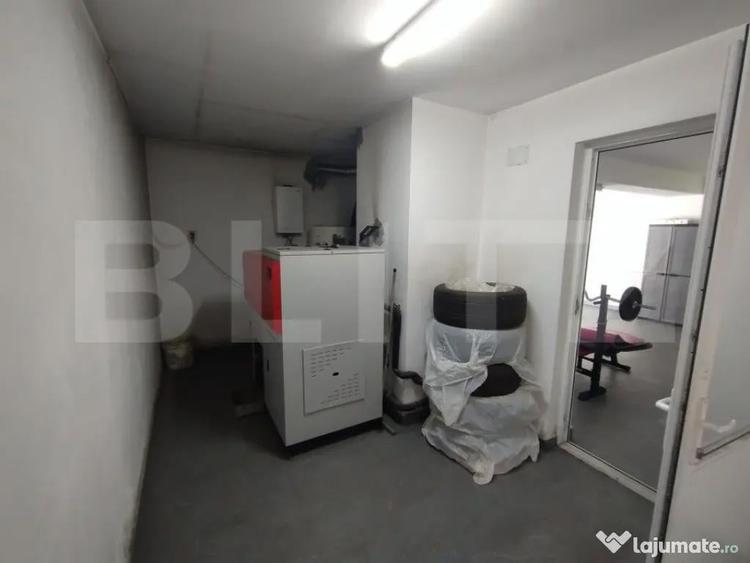 Casa/Pensiune,310mp,zona Jelnei,2800 mp teren,Lac de pesti,i - 10