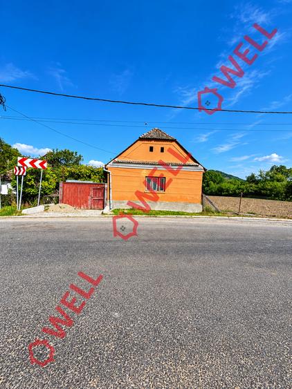 Casă cu 2 camere cu Teren 3481 Mp în Jimbor