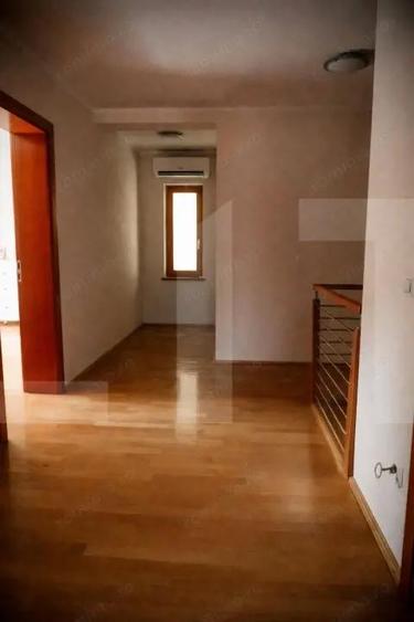 Vila de prestigiu in Aradul Nou Arhitectura premium, spa?iu generos ?i confort - 1