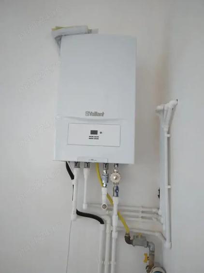 Inchiriez Cladire ( Spatiu Comercial si Casa de Locuit ) - 2