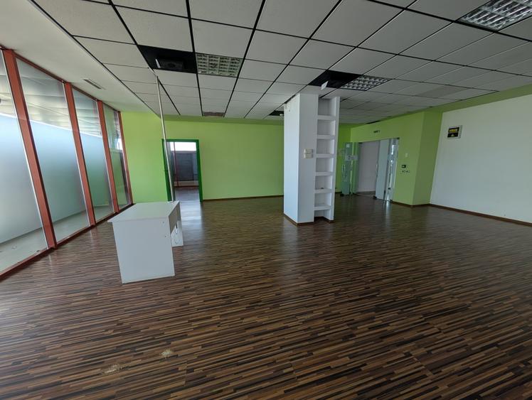 Spatiu 30AVENUE,  asigurari, consultanta , servicii - 11