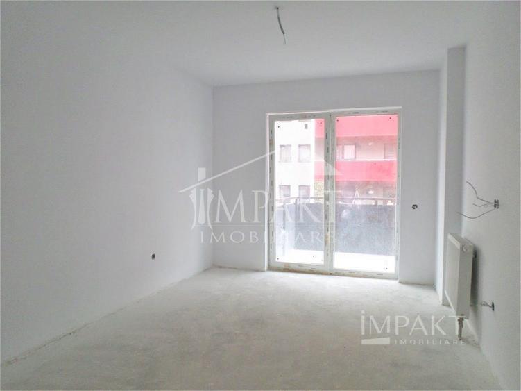 Apartament semidecomandat cu 3 camere in zona Terapia! - 2