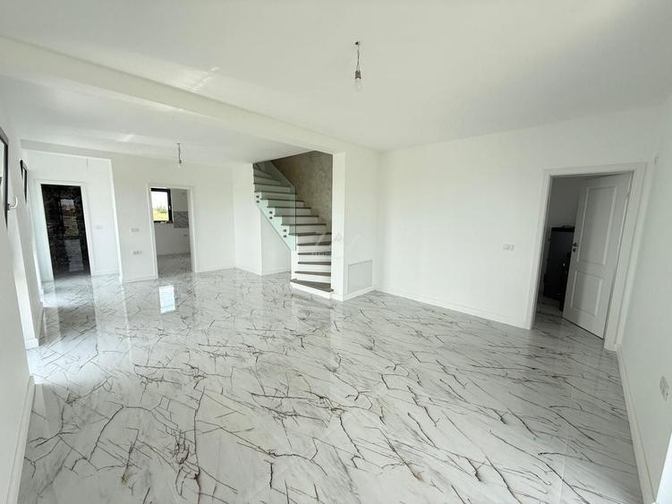 Drumul Boilor. Despartit prin CAMERA TEHNICA. Toate utilitatile. - 2