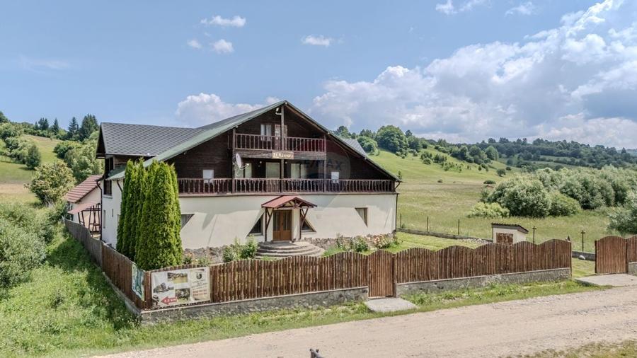 Hotel / Pensiune cu 10 camere de vanzare/Vama Buzaului - 43