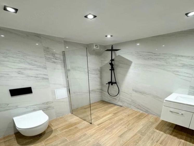 1 camera in zona Bucovina - 3