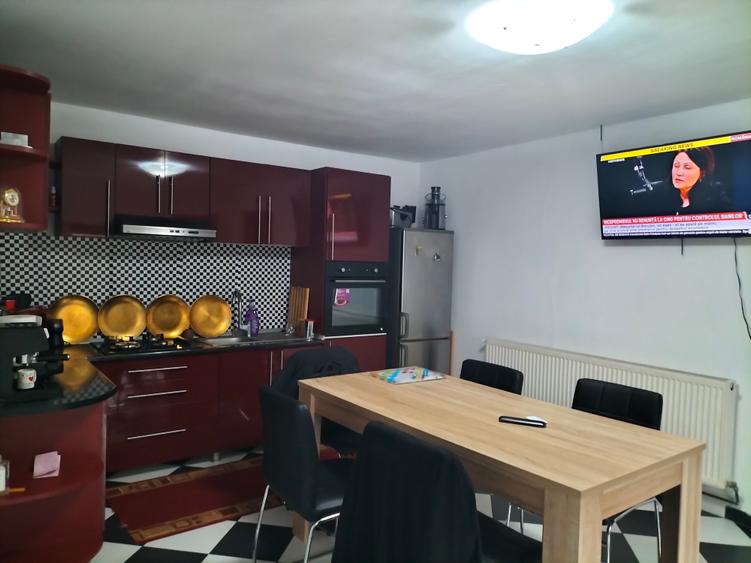 Casă de vânzare în Micești - Purcăreni, la doar 3 km de orașul Mioveni - 5