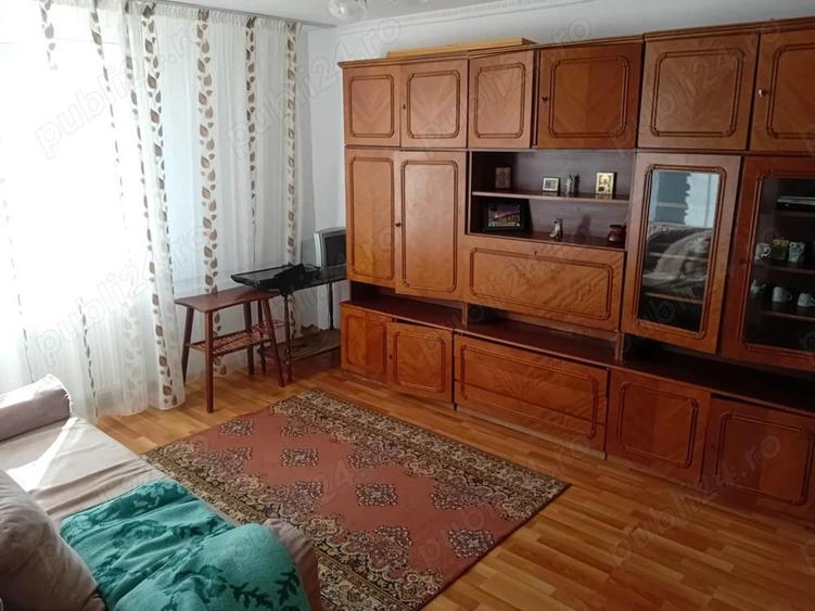 Ap 2 cam ultracentral 54mp utilat mobilat renovat la cheie centrala - 11