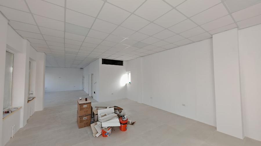 De închiriat – spațiu comercial, Str. Crinului - 7