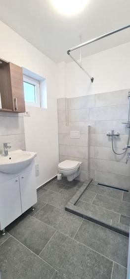 Casa semimobilata semiutilata in Cartier Izvor Tarlungeni Brasov - 9