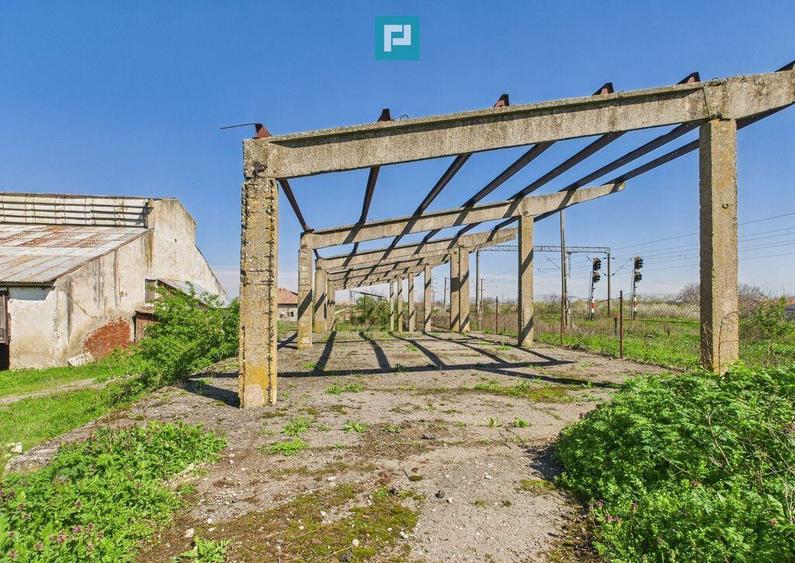 Spa?iu industrial, rampa ?i acces la calea ferata - 3