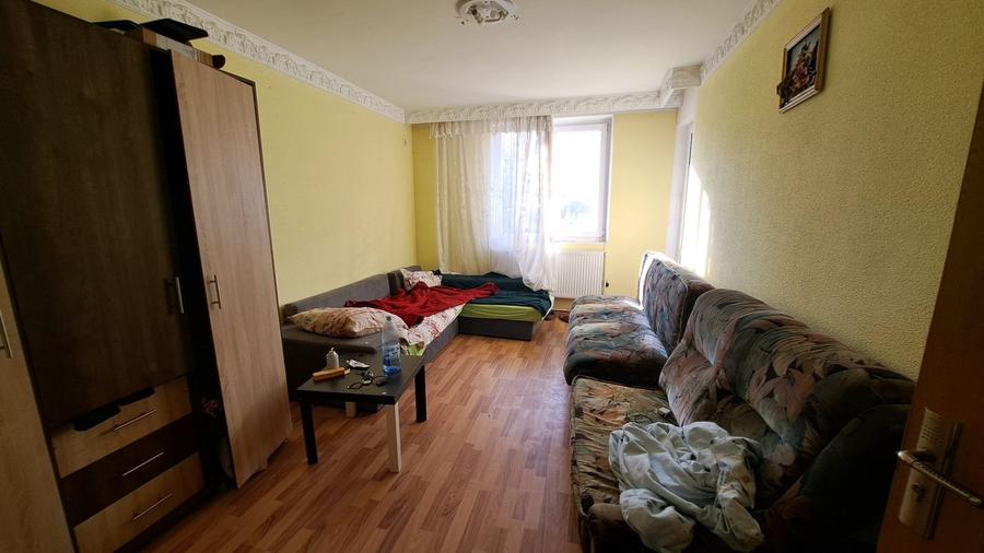 AGIGEA, 3 CAMERE DECOMANDAT 2 BAI, CENTRALA GAZ, 70 MP. PARCARE, BOXA - 22