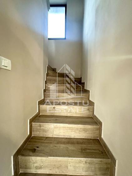 Casa de vanzare cu 530 mp teren in localitatea Utvin - 3