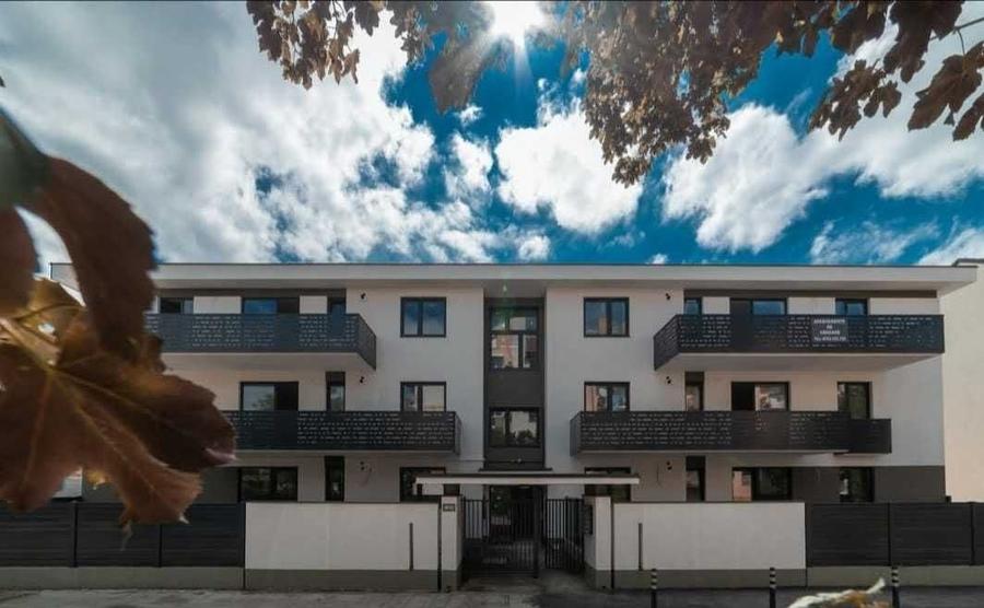 BRASADAS vinde ap 3 cam cu curte proprie in Carpati 2. - 1