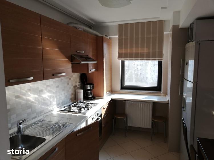 Apartament cu 3 camere în Decebal