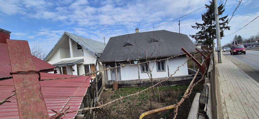 Casa cu teren str imparat Traian - 5