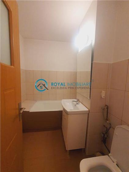 Royal Imobiliare - Vanzare apartament 2 camere zona Republicii - 16