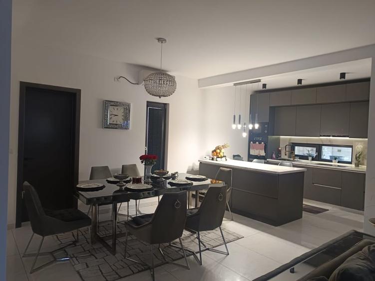 Duplex Dumbrăvița,despărțit prin garaj ,zona Lidl - 1