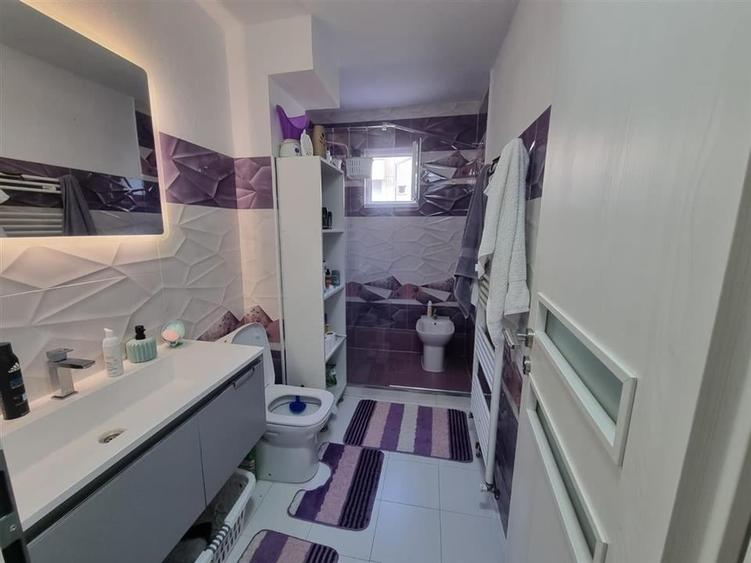 Apartament cu Trei Camere LUX - 13