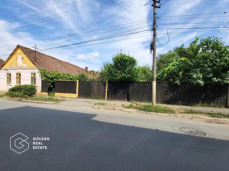 Casa cu teren de 1807 mp, Oras Lipova - 4