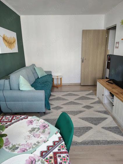 vand apartament 3 camere cofort zona micro 14 - 1