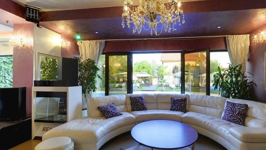 Vila Petrecere cu piscina Vila petreceri cu piscina de inchiriat - 4