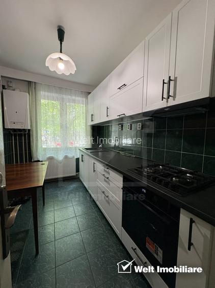 2 camere, zona strazii Horea