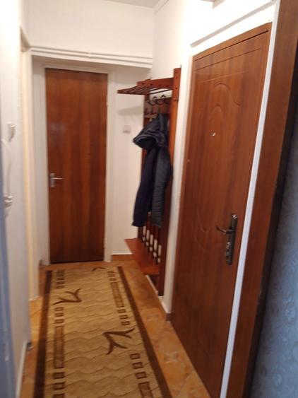 Inchiriez garsoniera - 1