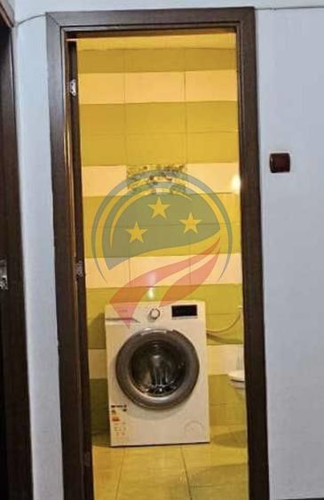 CHIRIE APARTAMENT 3 CAMERE 1 MAI - 4