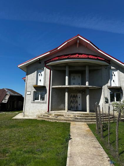 Casa spatioasa de vanzare - 4