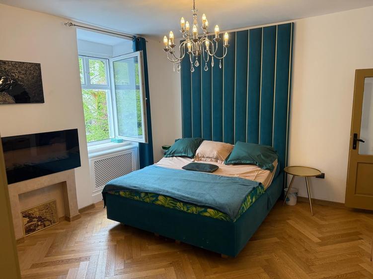 Apartament 3 camere cu farmec istoric – Poarta Șchei, Brașov - 1