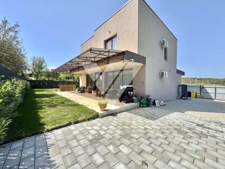 Casa de lux 4 camere terasa pivnita si teren 1007 mp Daia Noua Sibiu - 2