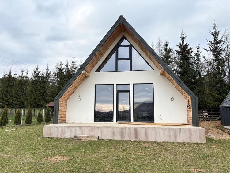 Casa P+M - 4 camere+ 2 bai- tip A frame - 135 mp cu teren 400 mp - 1