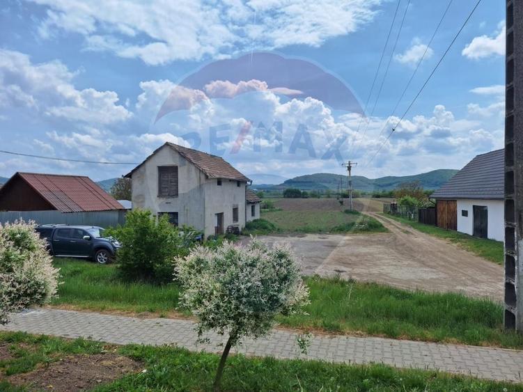 Teren Construcții intravilan de 1160 mp, în Dârlos