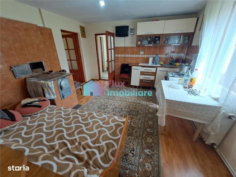 Casă cu 2 camere în Mălini
