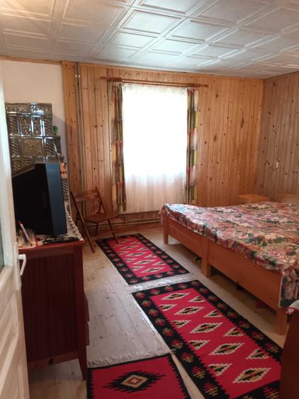 Casă cu 4 camere în Rânca