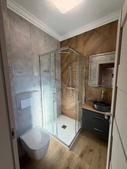 Duplex cu 5 camere cu Canalizare în Ghiroda