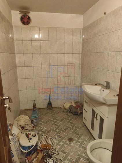 Apartament cu 2 camere decomandat în Filiași