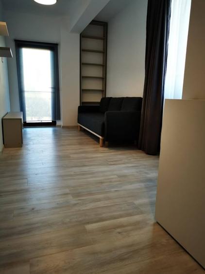 Apartament cu 2 camere semidecomandat, mobilat în Central