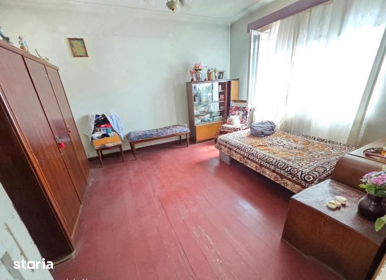 Casă cu 2 camere cu Teren 280 Mp în Central